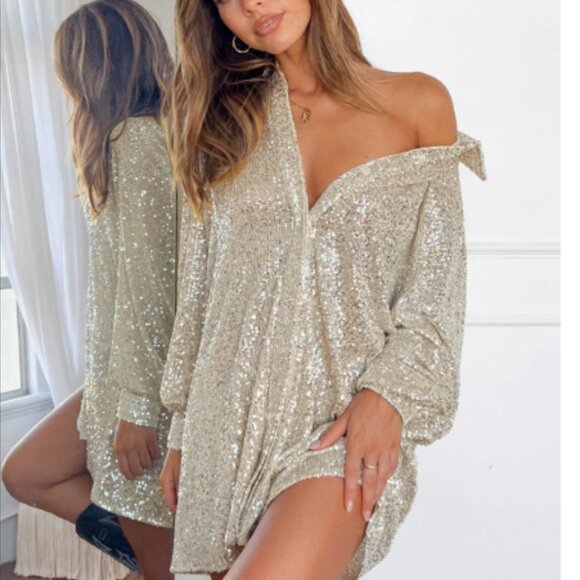 Main Strip Gold Sequin Oversized Button Up Shirt Size Small - Picture 2 of 8